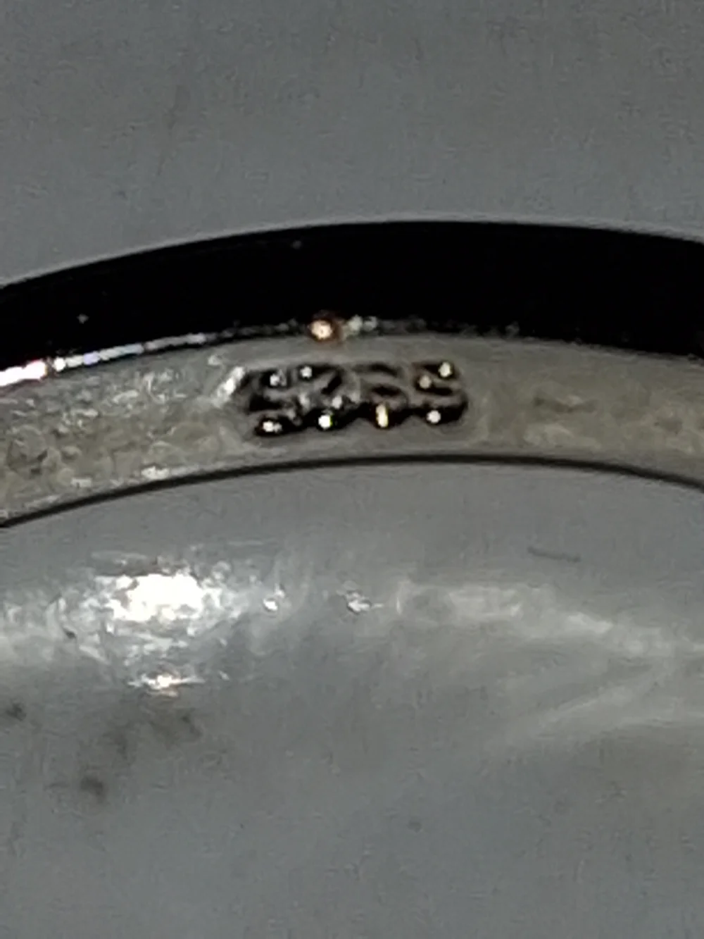 S925 Source Unknown Silver Ring with Deep Blue and White Stones
